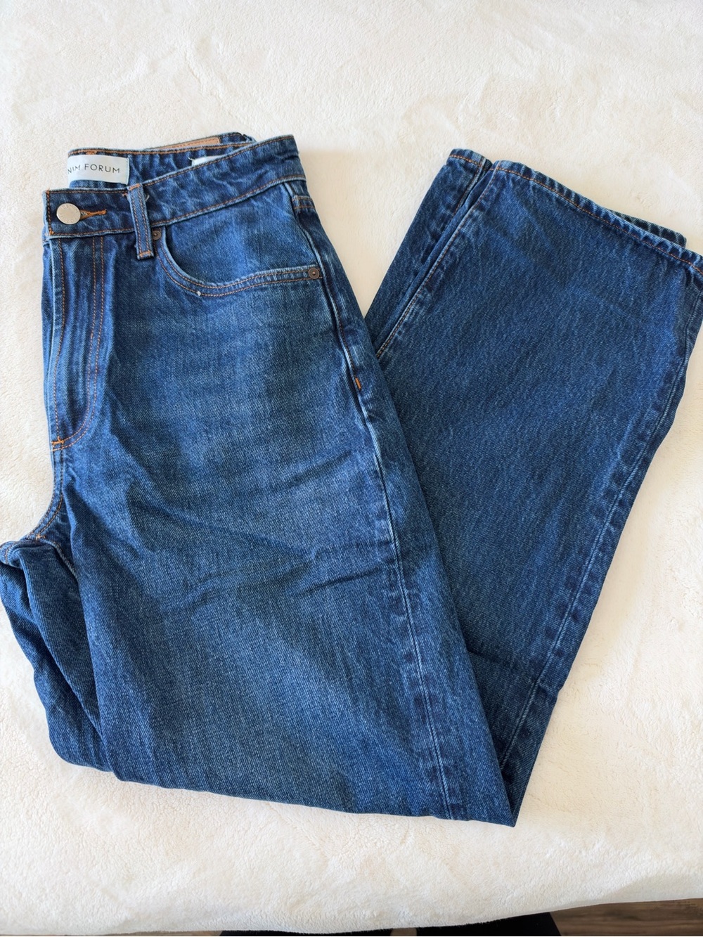 Aritzia Denim Forum Marlo curve Jeans - Indigo Blue